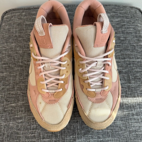 Nike Women's Air Max 90 Futura  Sneakers in Sanddrift, Size 8, Good Condition! - Picture 3 of 10